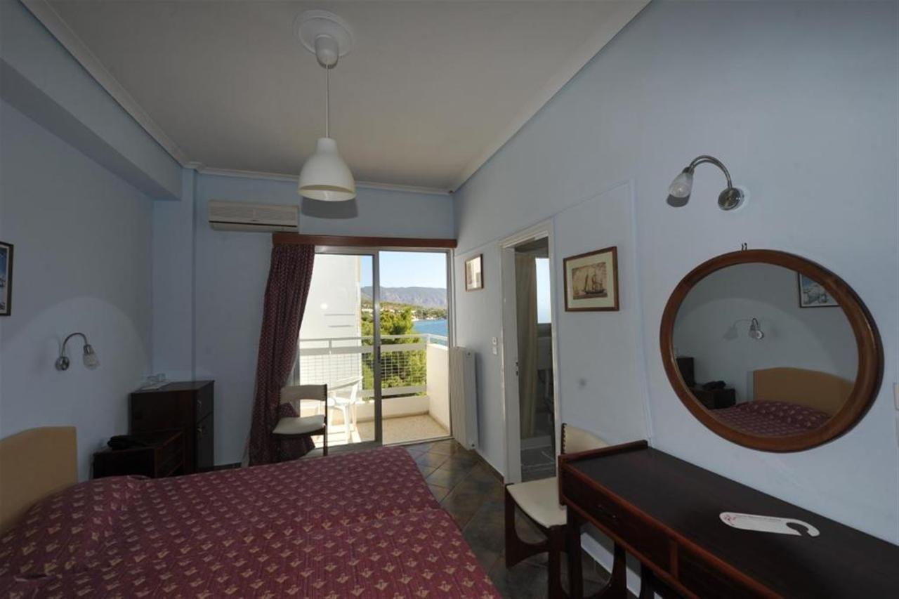 Siagas Beach Hotel Agii Theodori Exterior foto